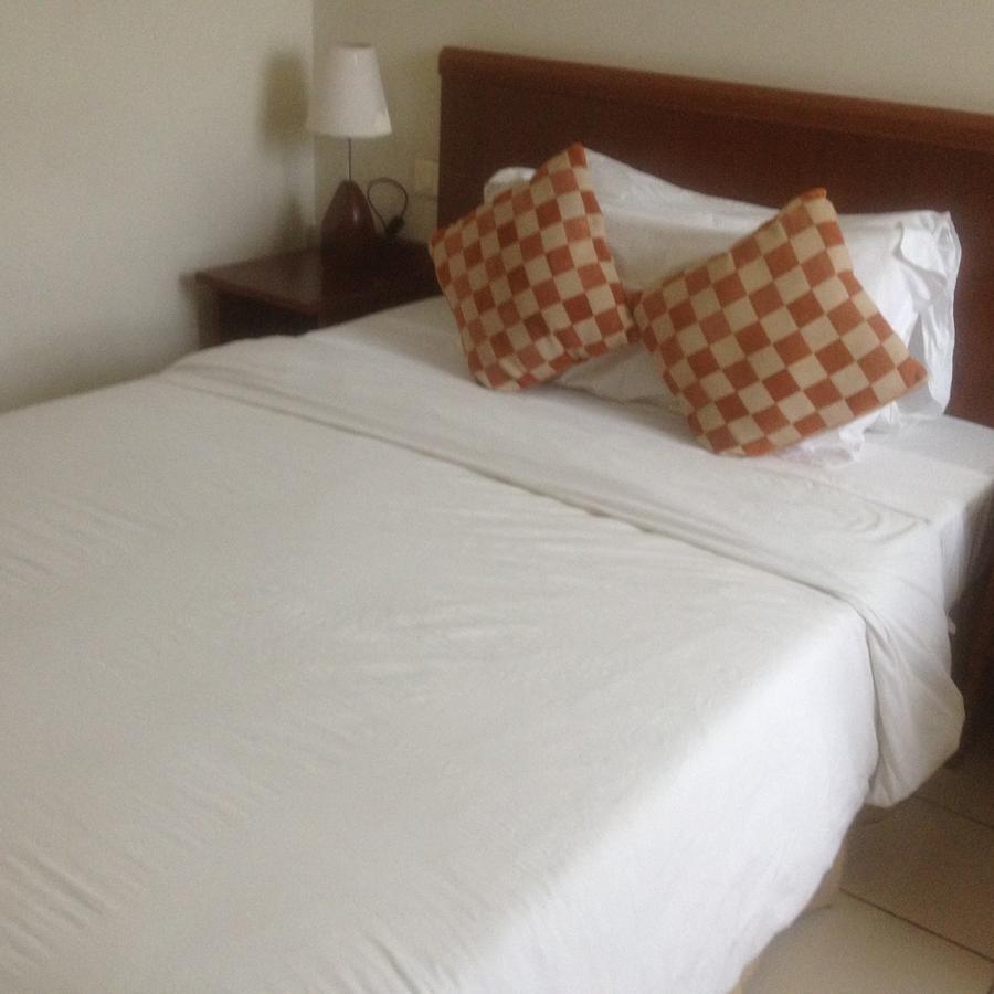 Tinapa Lakeside Hotel คาลาบาร์ ภายนอก รูปภาพ